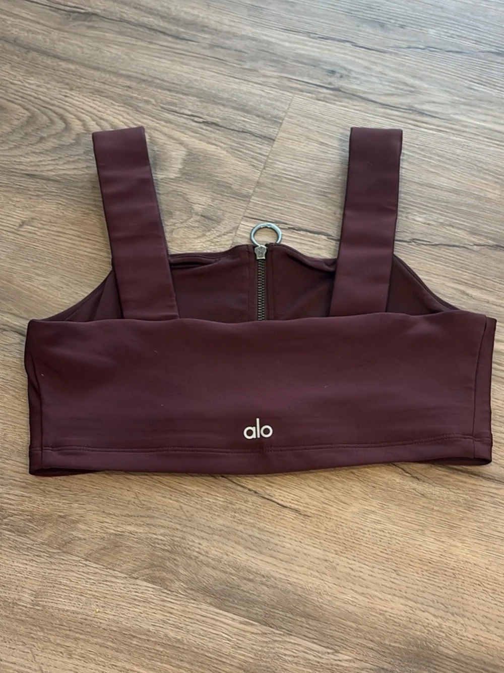 ALO Yoga Maroon Zip-Front Crop Sports Bra